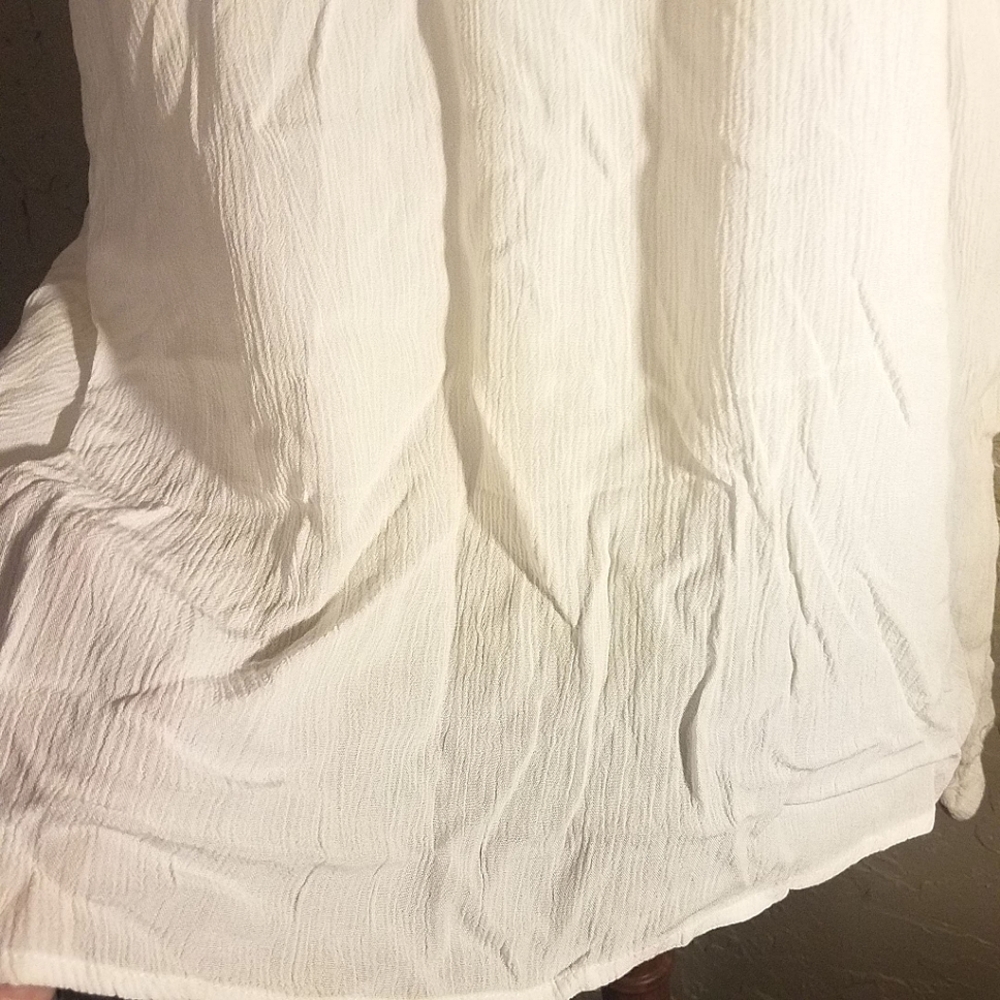 JACHS Girlfriend White Cold Shoulder Embroidered Flowy Peasant Top Shirt Blouse - Picture 14 of 14
